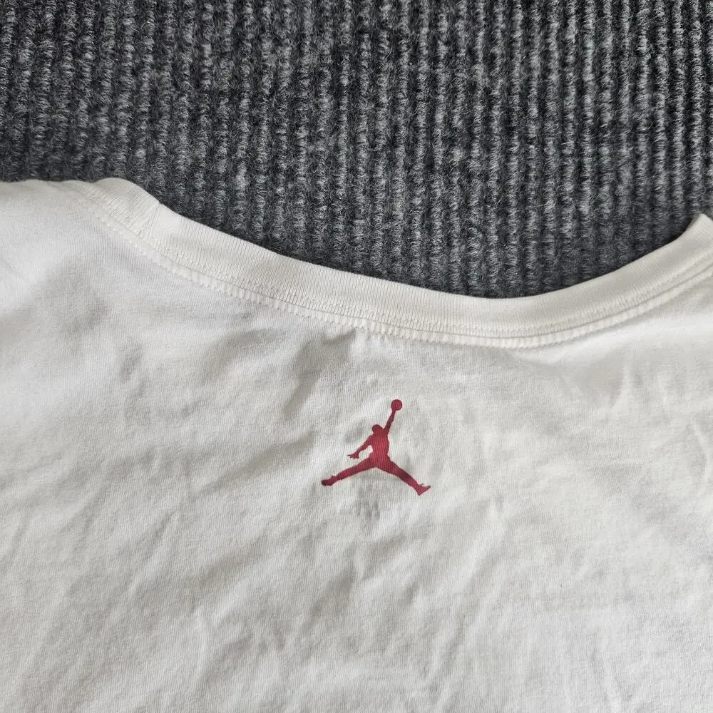 Jordan Shirt‎ Mens 2XL White Air 23 Basketball Trophy Graphic Tee Michael NBA